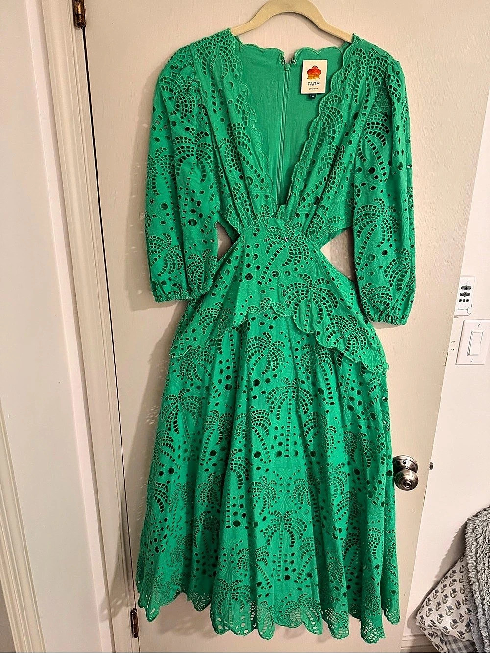 FARM Green Floral Lace Dress Size Medium Like New